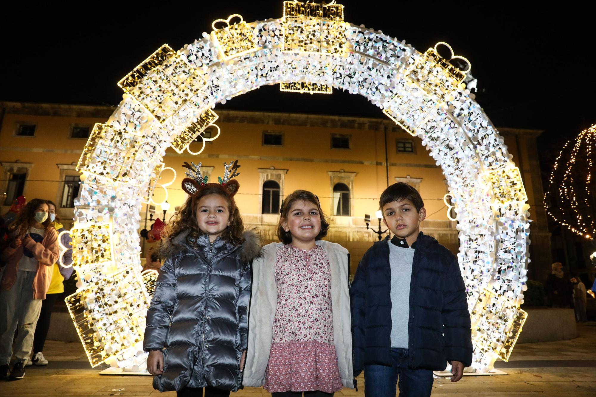 Gijón celebra el encendido del alumbrado navideño