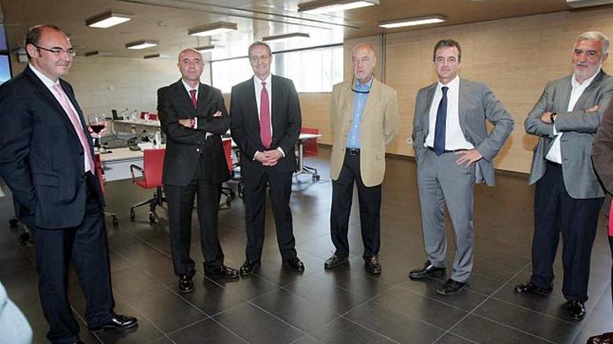 Miembros del Patronato de IFA momentos antes de iniciarse la reunión.