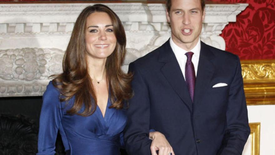 El príncipe Guillermo y Kate Middleton se casarán en Londres el año próximo.
