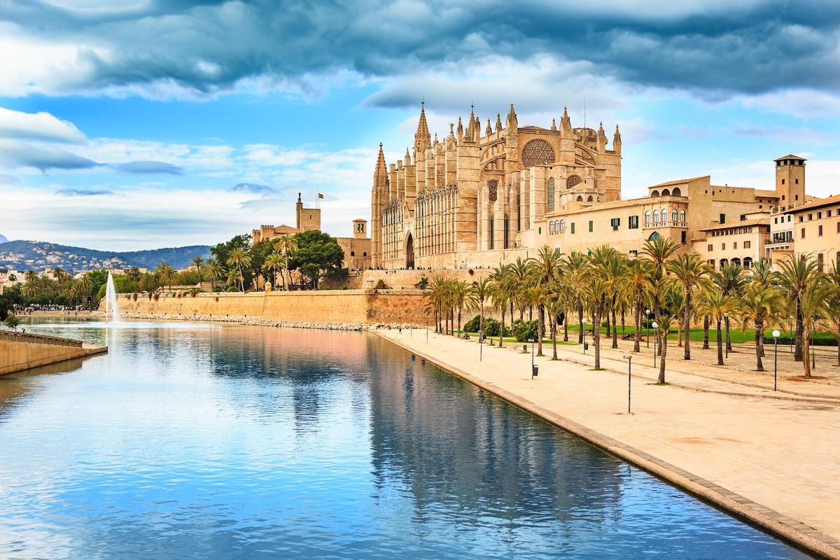 Catedral de Palma de Mallorca, uno de los iconos de la ciudad.