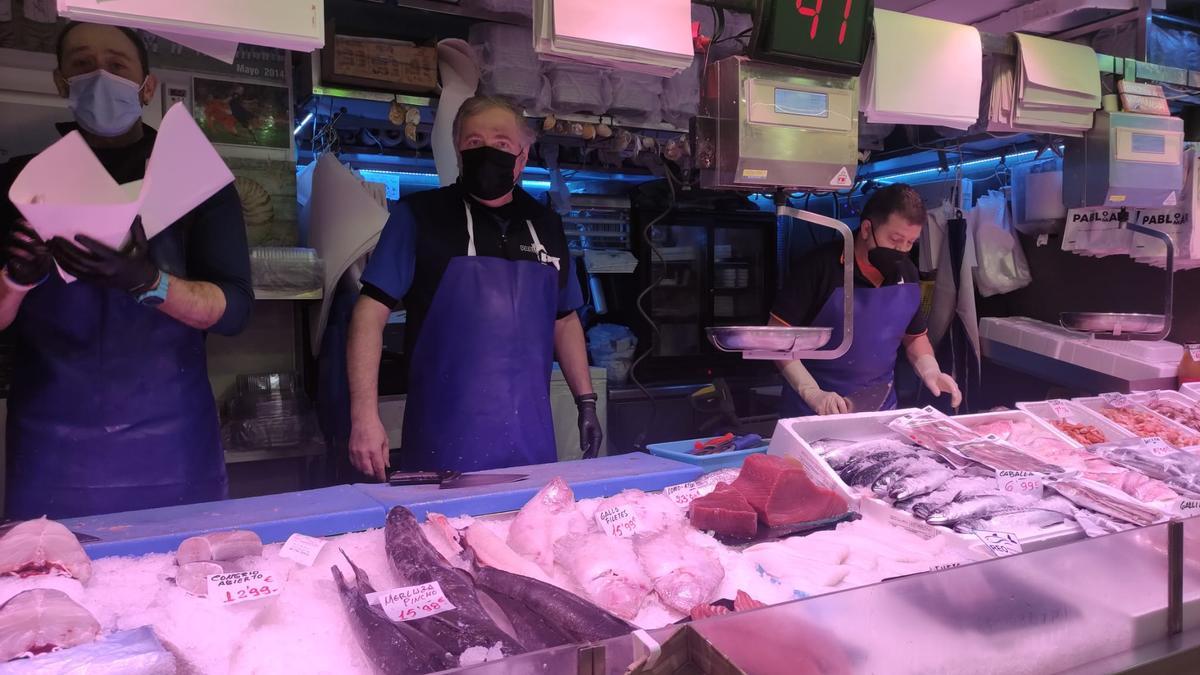 Pescadería Pablo Mar, este jueves en el Mercado Central de Zaragoza.