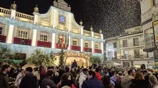 El encendido del alumbrado extraordinario y la inauguración de la campaña comercial abre la Navidad en Cabra