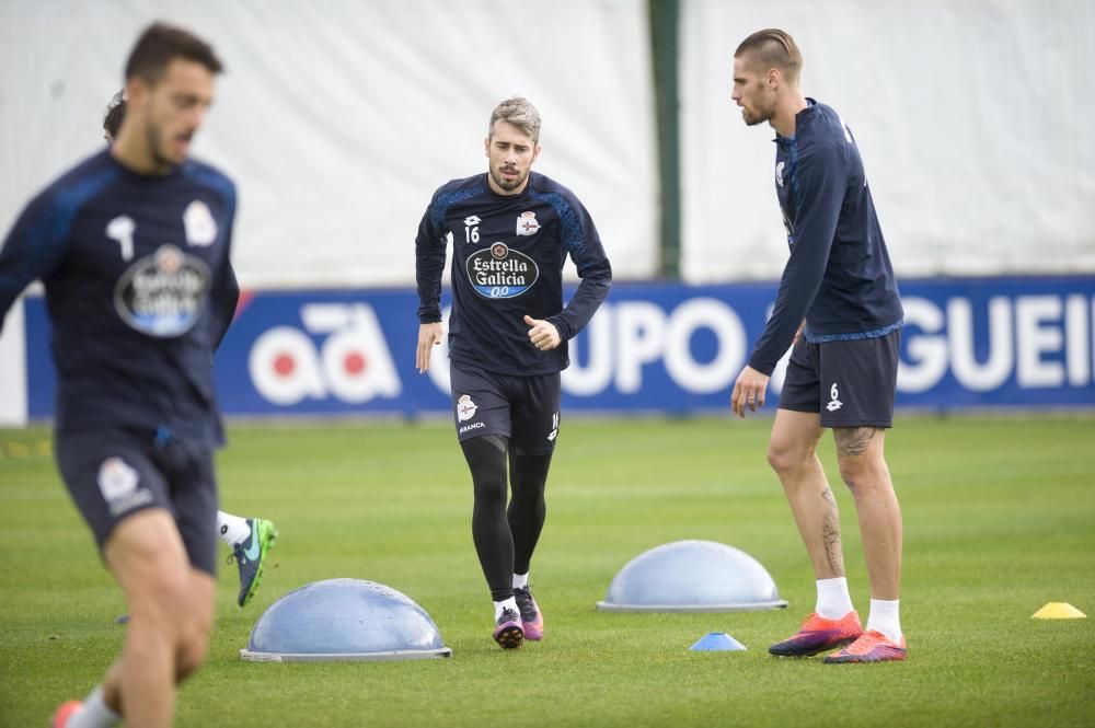 Laure se reincorpora al grupo, con el que también trabajan Juanfran y Joselu.