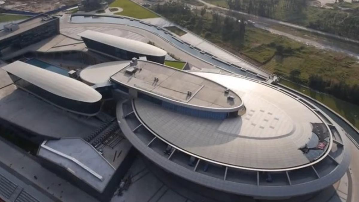 Un fan chino de &quot;Star Trek&quot; construye una nave Enterprise para sus oficinas