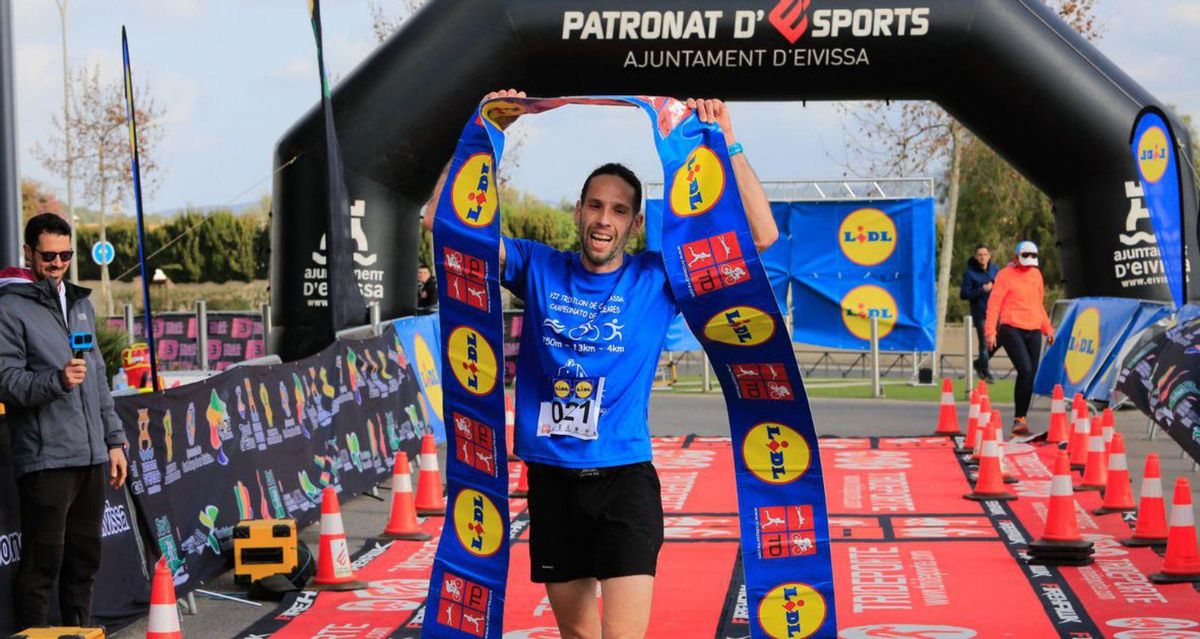 Irati Matas y Javi Ferrer arrasan en un ‘súper’ medio maratón