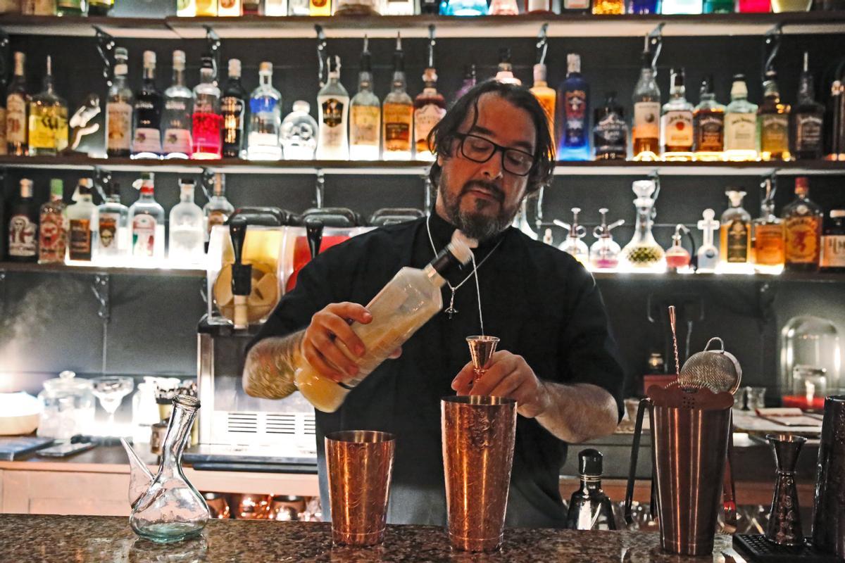 Spirits Cocktails Barcelona, la primera coctelería dedicada al espiritismo