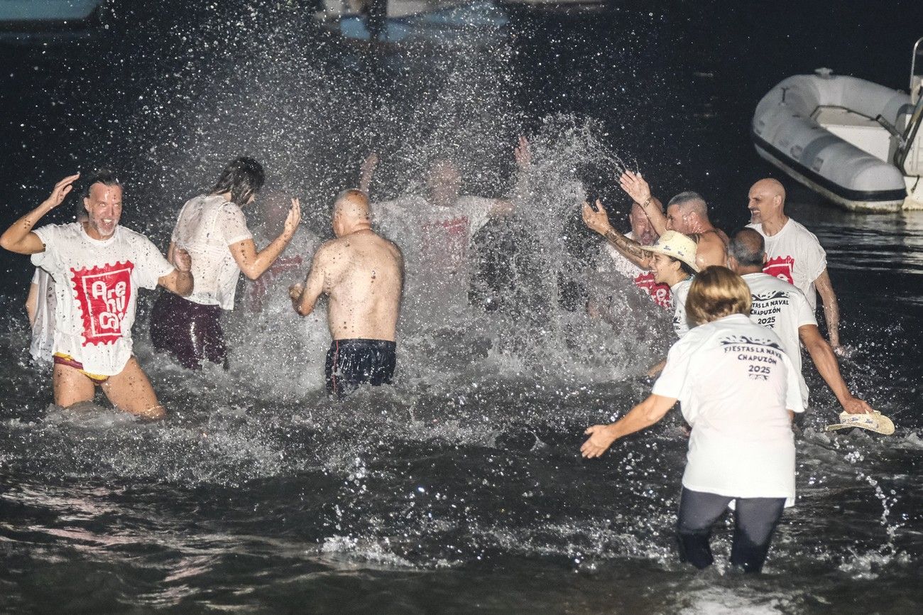 El Chapuzón de la Naval 2025, en imágenes