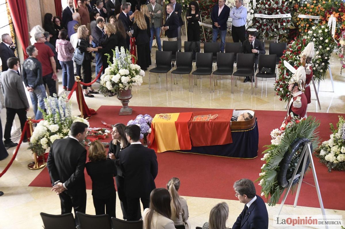Murcia despide a José Ballesta: las fotos de la capilla ardiente
