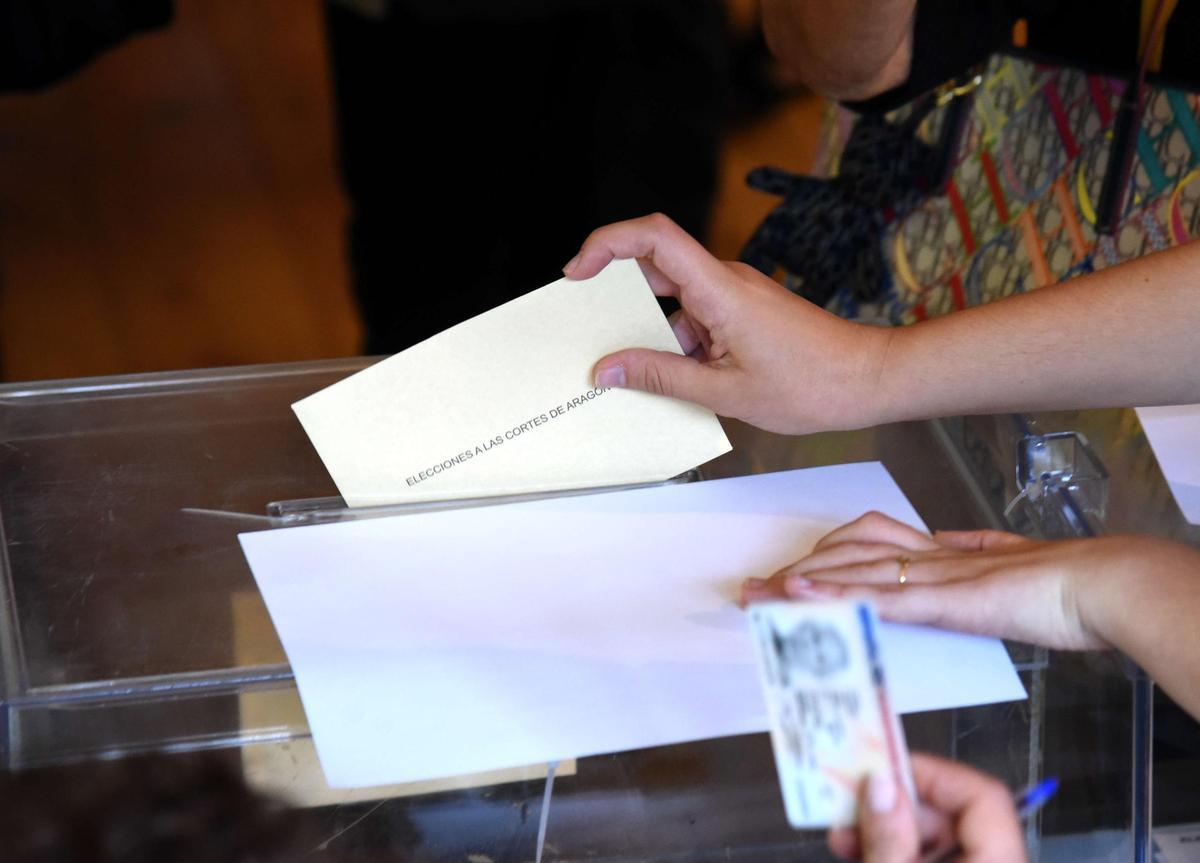 Imagen de archivo de las últimas elecciones autonómicas de Aragón, en mayo de 2023.