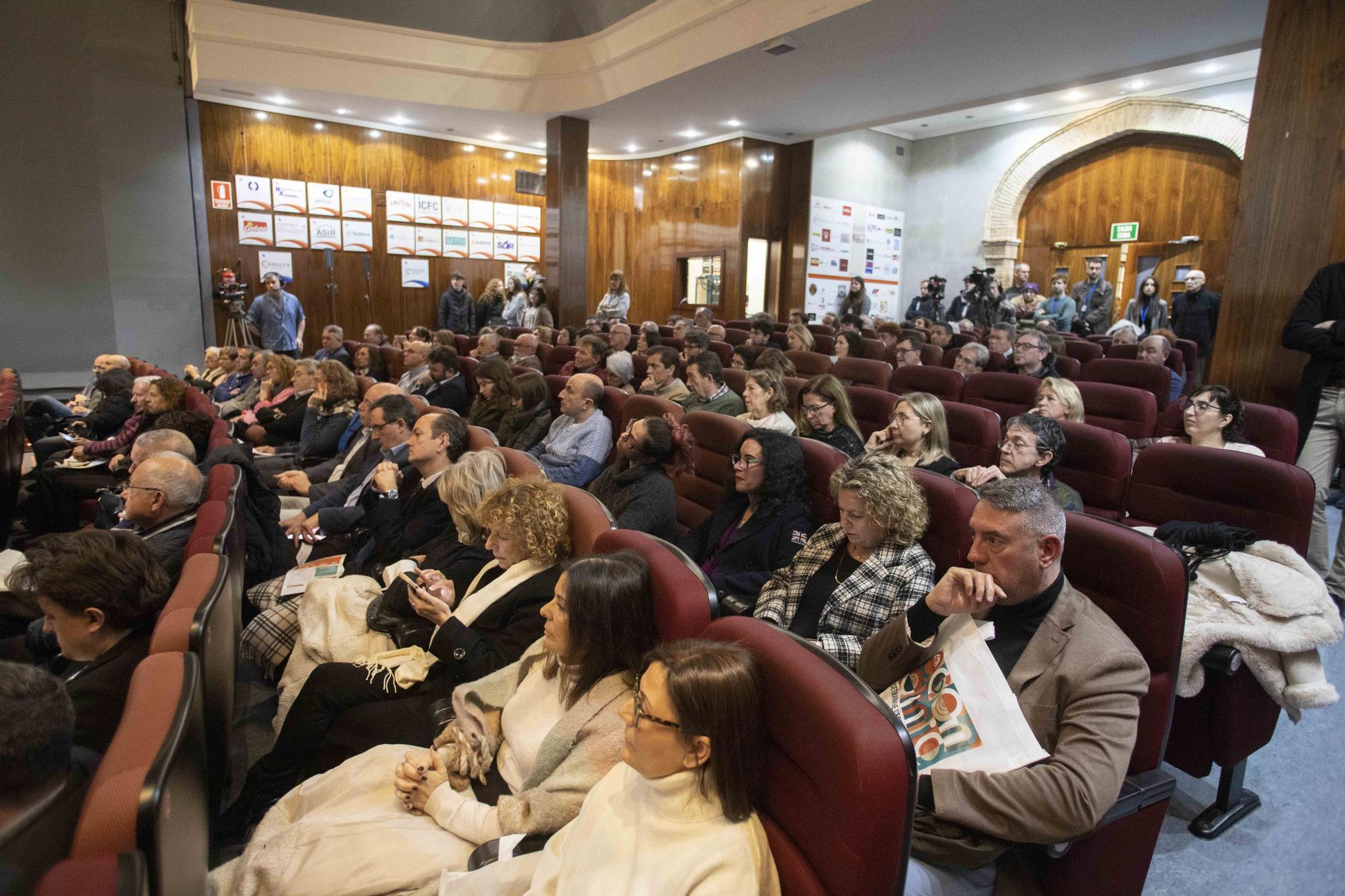 Aitana Mas y Carmen Calvo dan el pistoletazo de salida a la Semana de la Economía de Alzira