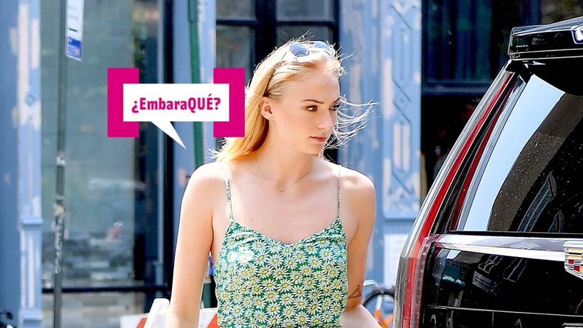 Sophie Turner con bocadillo Cuore