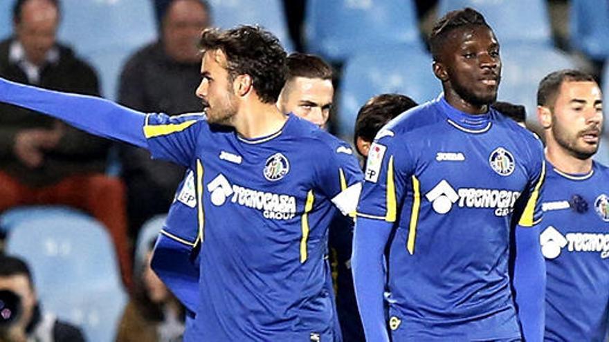 Pedro León celebra su gol ante el Espanyol.