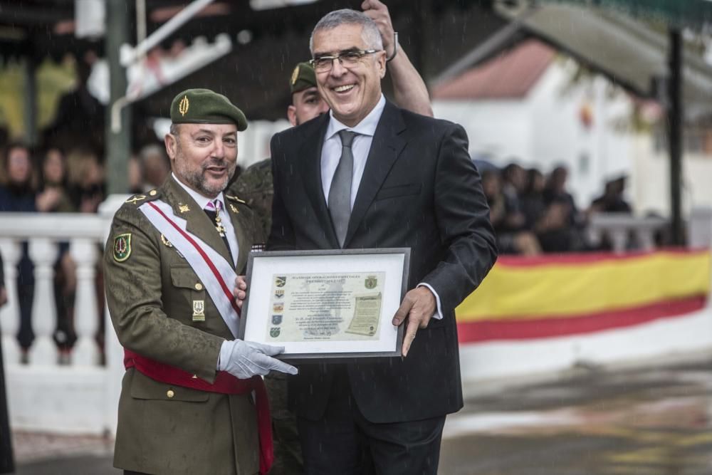 Un momento del acto del MOE en el cuartel de Rabasa.