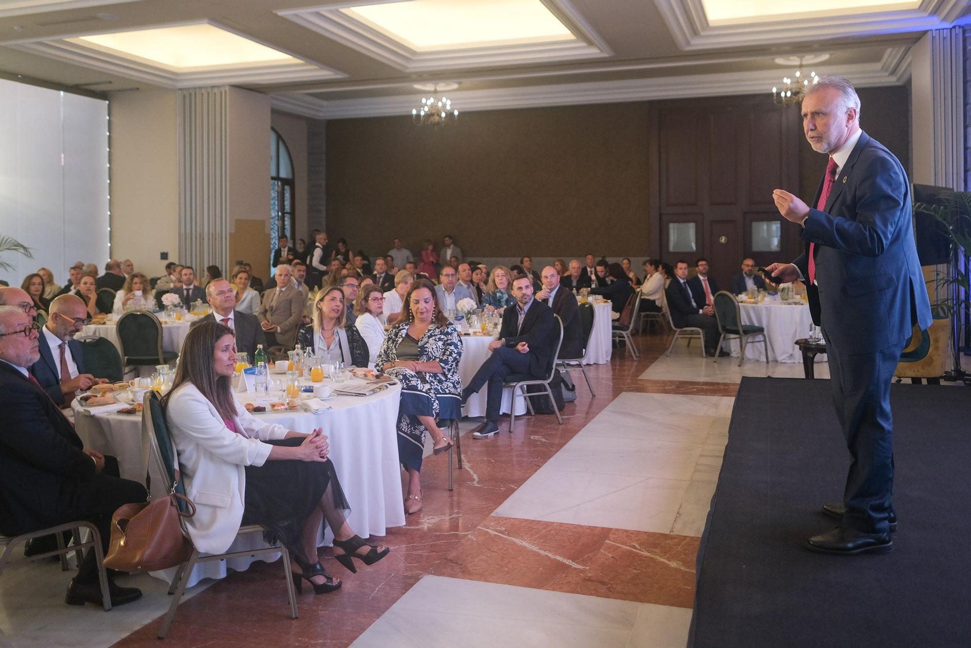 Foro Prensa Ibérica con Ángel Víctor Torres