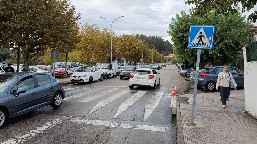 Estado actual de la avenida Mendiño de Redondela, que será reformada.  // ANTONIO PINACHO