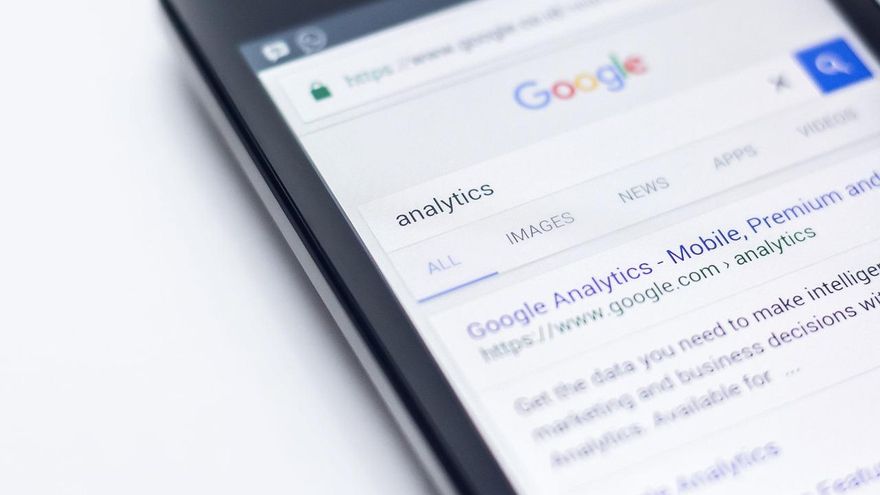 El producto eres tú: negocios gratuitos,  datos caros y el futuro con IA