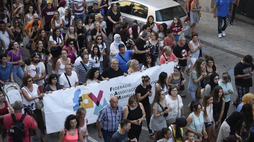 Participació de la FAVM en la manifestació a Manresa en suport de la víctima d&#039;una violació al carrer d&#039;Aiguader, al barri de les Escodines.