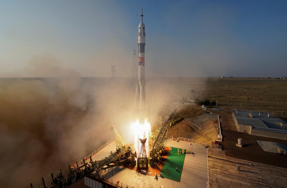 Un nuevo modelo tripulado de la nave rusa Soyuz despega rumbo a la EEI