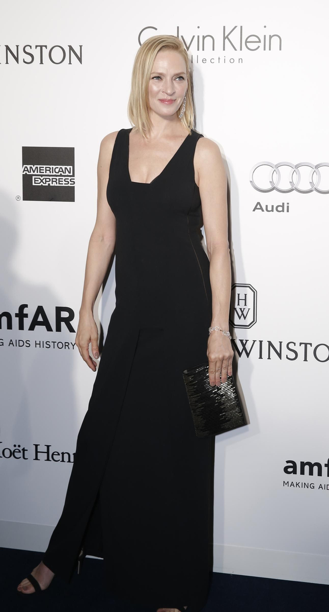 Uma Thurman en la Gala Amfar en Hong Kong