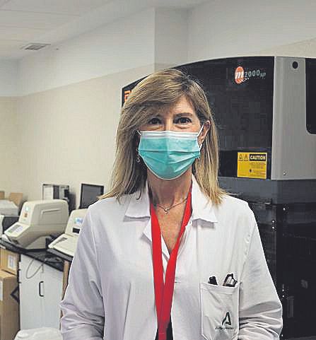 Begoña Palop, jefa de servicio de Microbiología