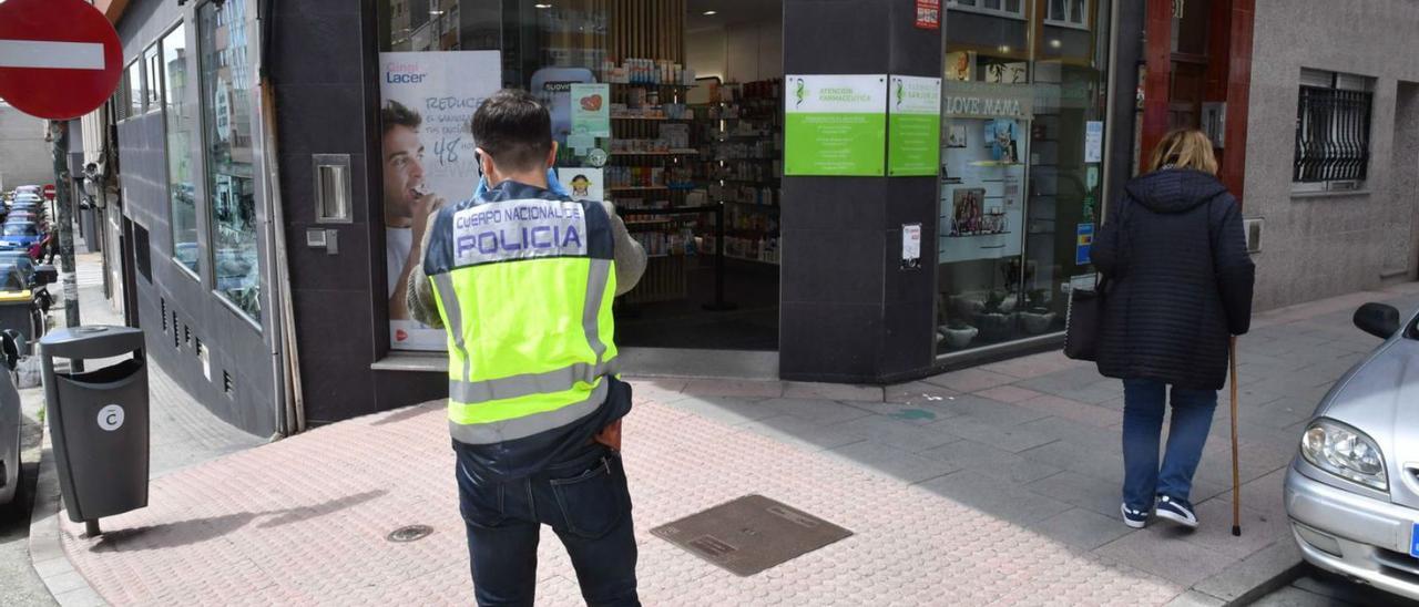 Policía nacional, parte del dispositivo por una agresión en Monte Alto en abril. |   // VÍCTOR ECHAVE