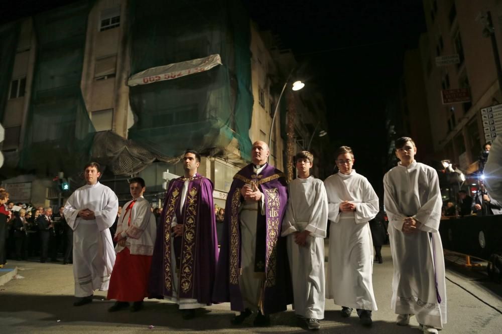 La Esperanza y el Cristo de la Caída protagonizaron el Encuentro en la Vía Doloresa de la Semana Santa de Torrevieja