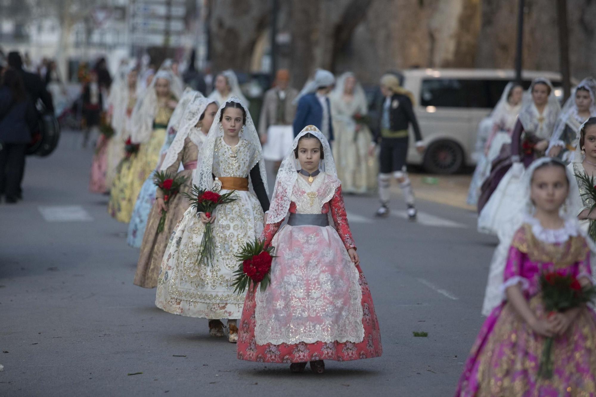Búscate en la multitudinaria Ofrenda del sábado 22 de marzo en Xàtiva