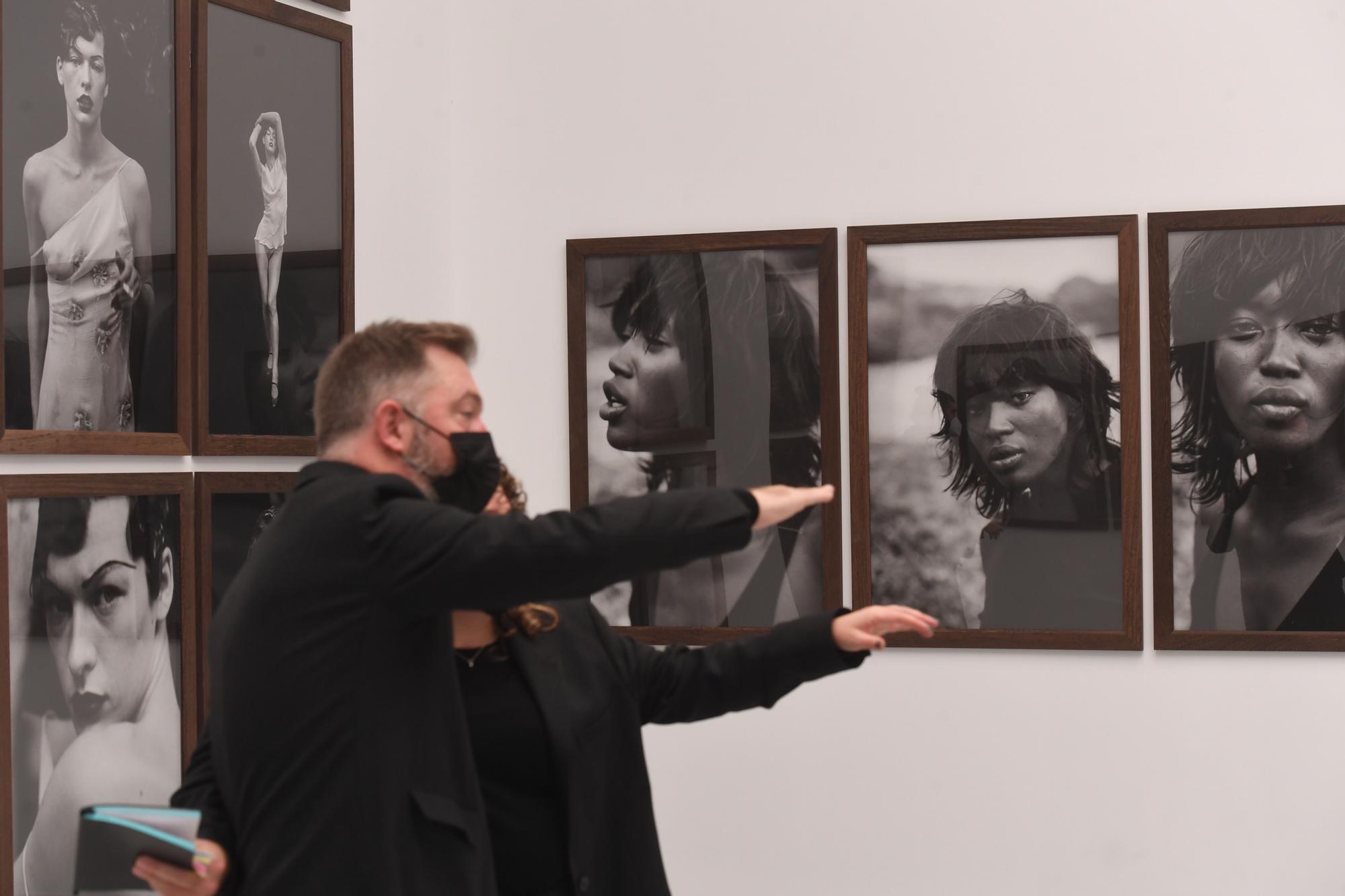 El hijo de Peter Lindbergh muestra la exposición impulsada por Marta Ortega en A Coruña