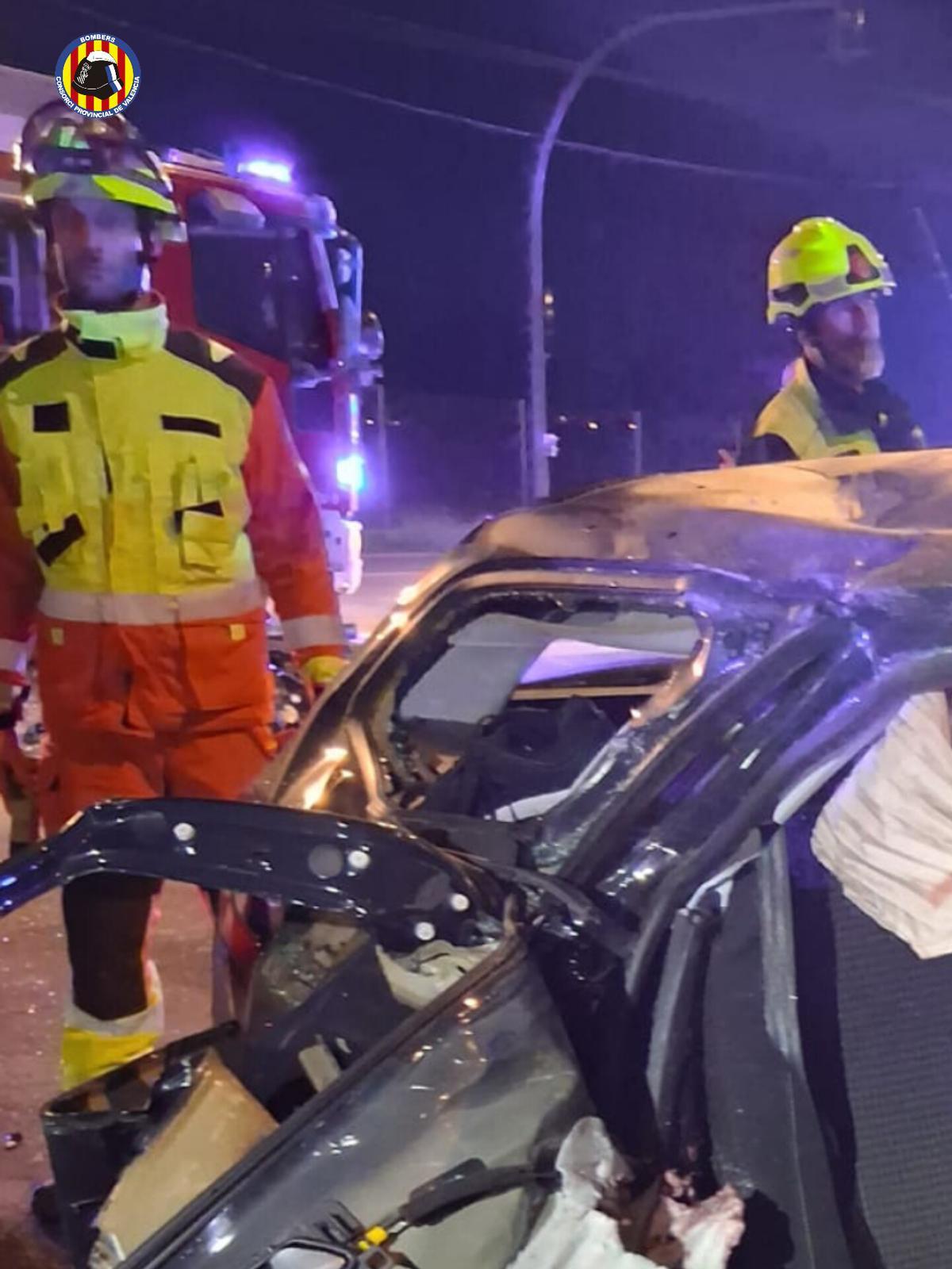 Los bomberos del parque de Montcada han acudido al aviso