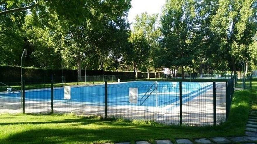 Las piscinas municipales se mejoran y abrirán el viernes