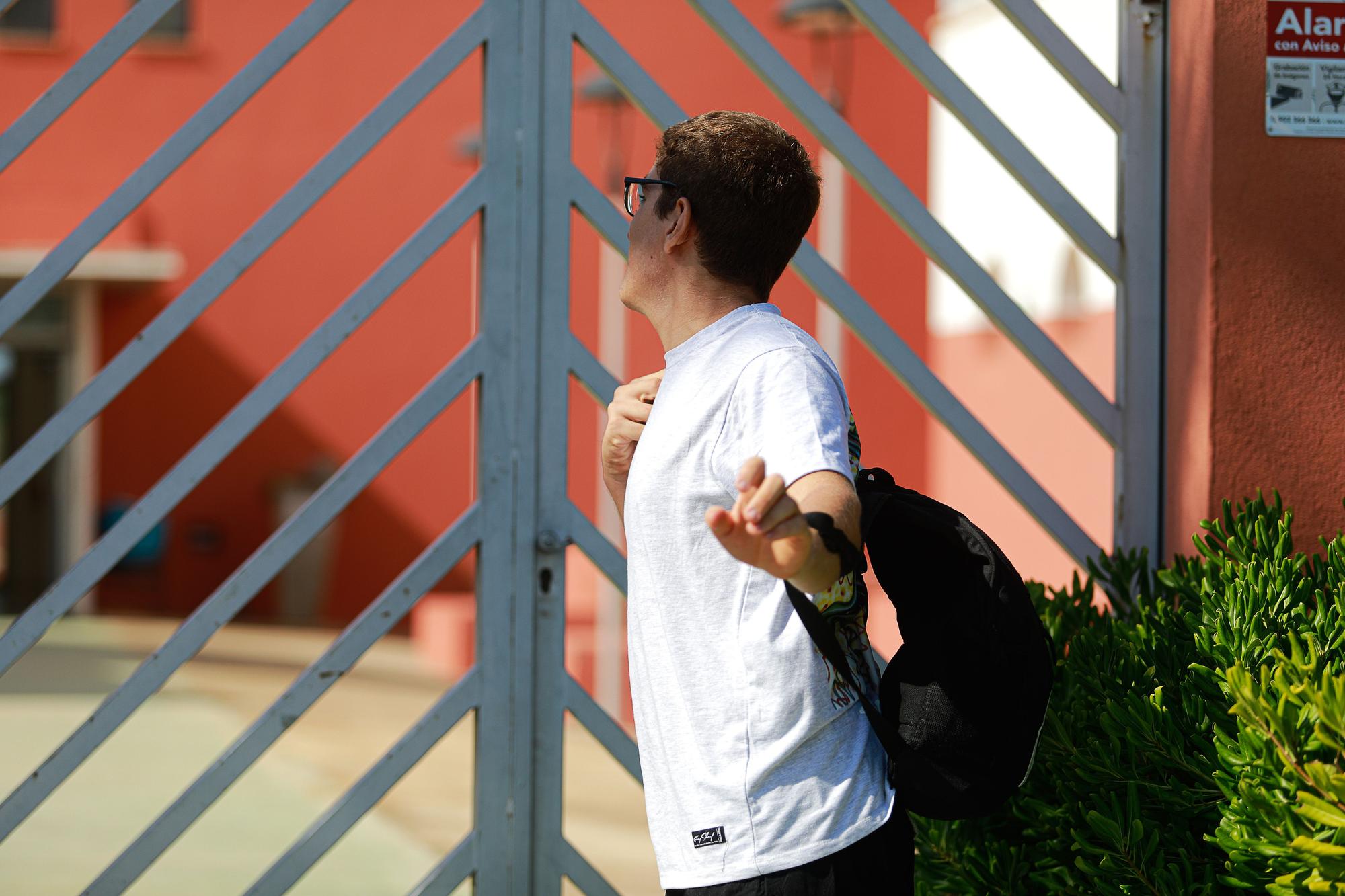 Pablo en su primer día de clase del curso de jardinería en Ibiza.