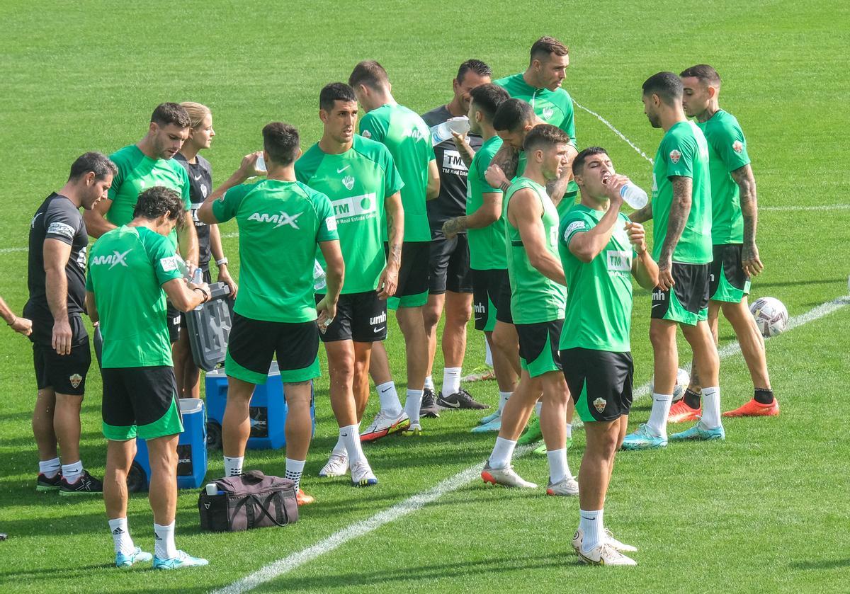 El Elche quiere adelantar el regreso de la plantilla a los entrenamientos
