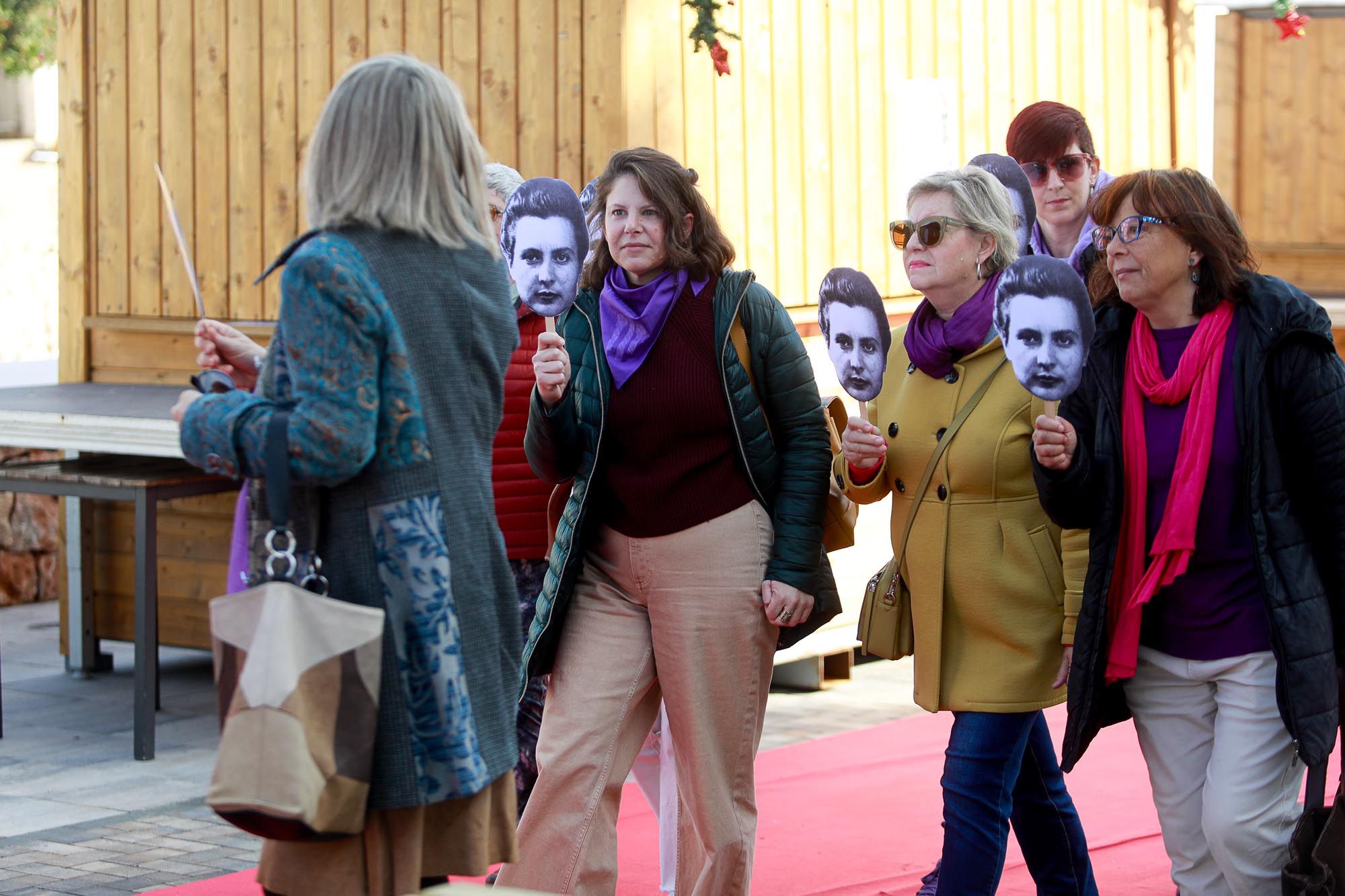 Protesta feminista a las puertas del Ayuntamiento de Sant Josep