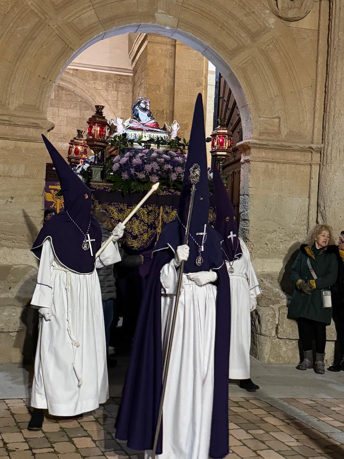 GALERÍA| Dolor junto al Ecce Homo en Fuentesaúco