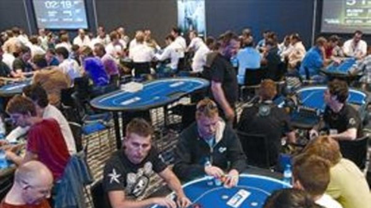 Un torneo de póquer en el Casino de Barcelona.