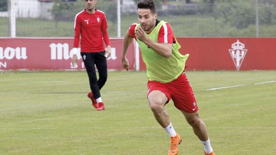 Jony durante el entrenamiento del Sporting