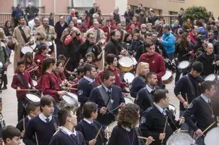 La Junta Mayor de Hermandades anuncia la Cuaresma con una tamborrada