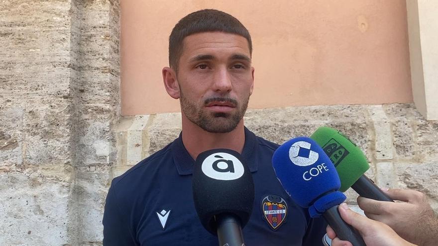 Declaraciones de Dela en la ofrenda del Levante UD