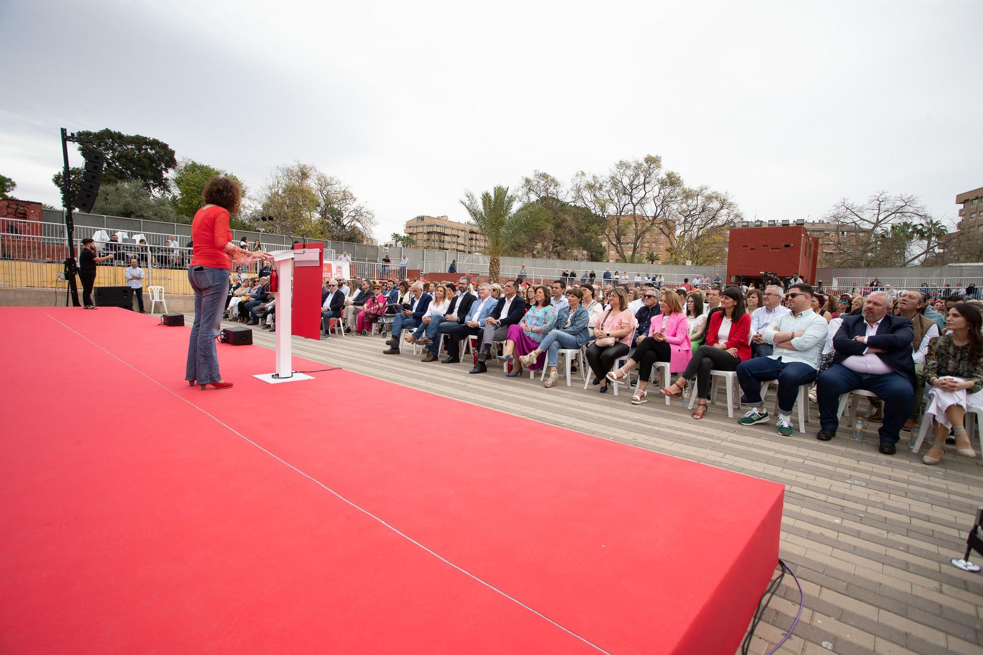 Serrano presenta su candidatura al Ayuntamiento de Murcia junto a la ministra Montero