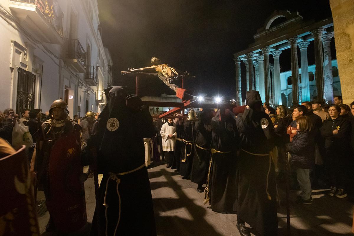 Vía Crucis en el anfiteatro romano de Mérida