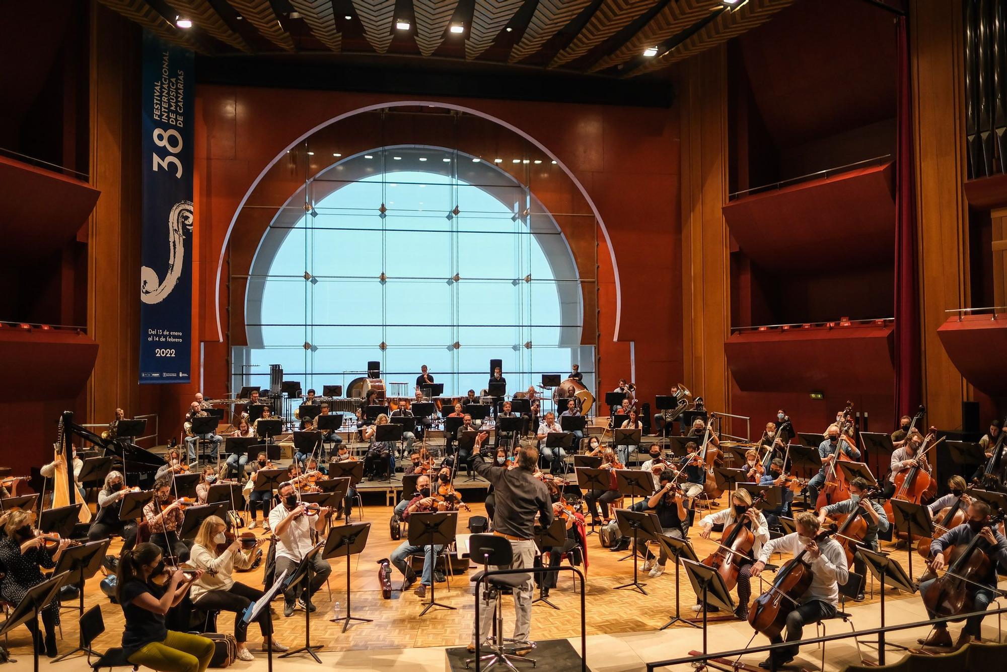 Presentación de los conciertos de la Orquesta Filarmónica de Gran Canaria en el Festival de Música de Canarias