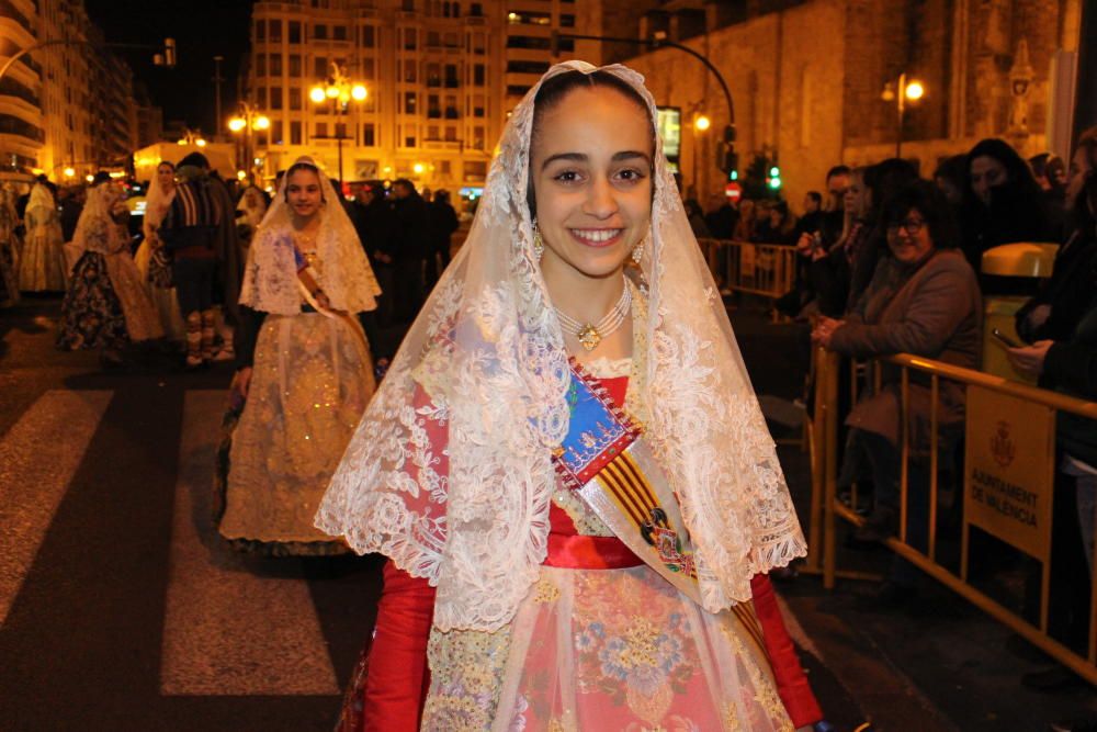 Ofrenda 2018: Así desfiló la fallera mayor infantil Daniela Gómez