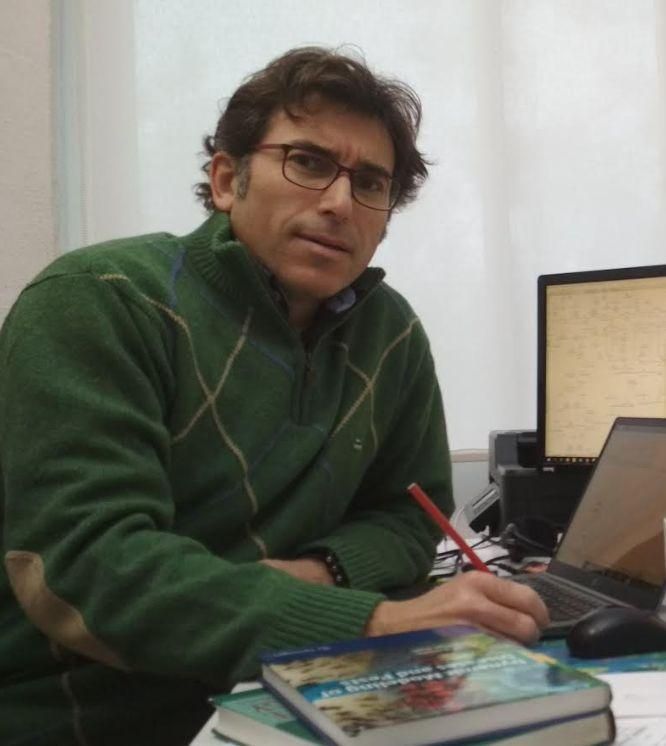 El profesor César Bordehore