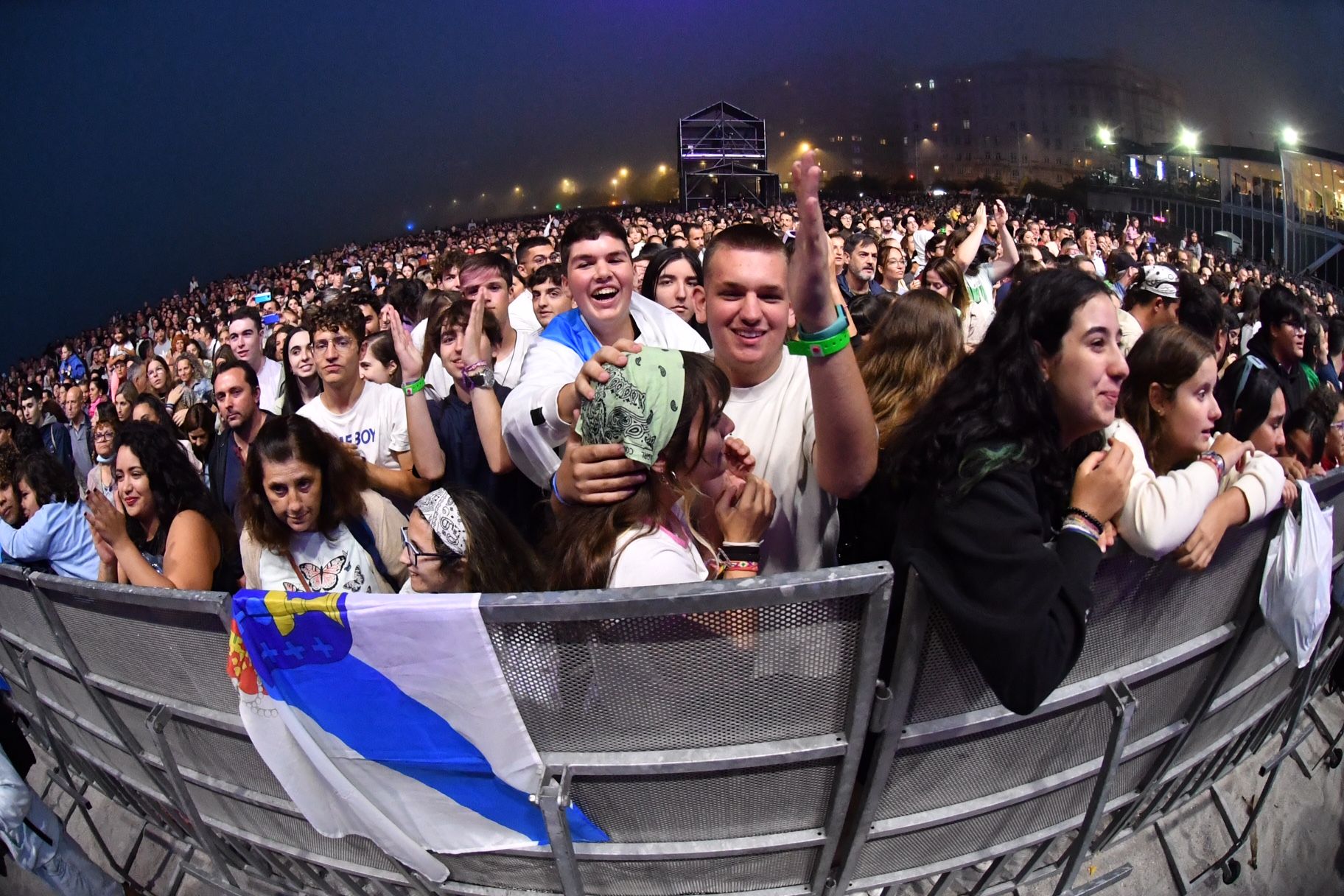 Tanxugueiras se imponen a la niebla en su concierto de A Coruña