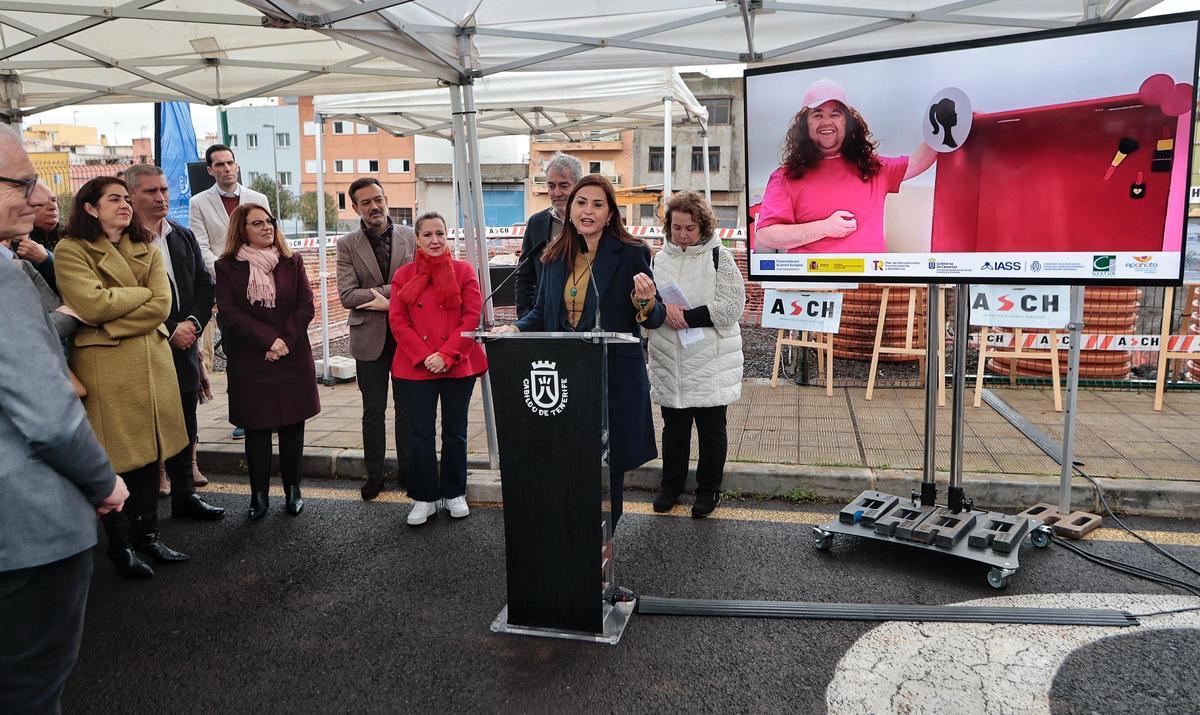 Colocación de la primera piedra del nuevo complejo residencial de Apanate