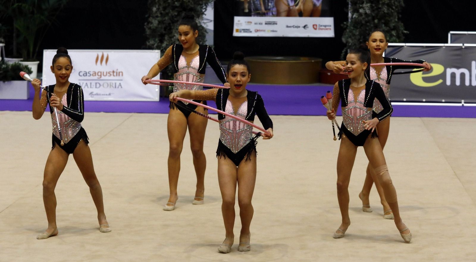 En imágenes | La mejor gimnasia rítmica de España se cita en Zaragoza