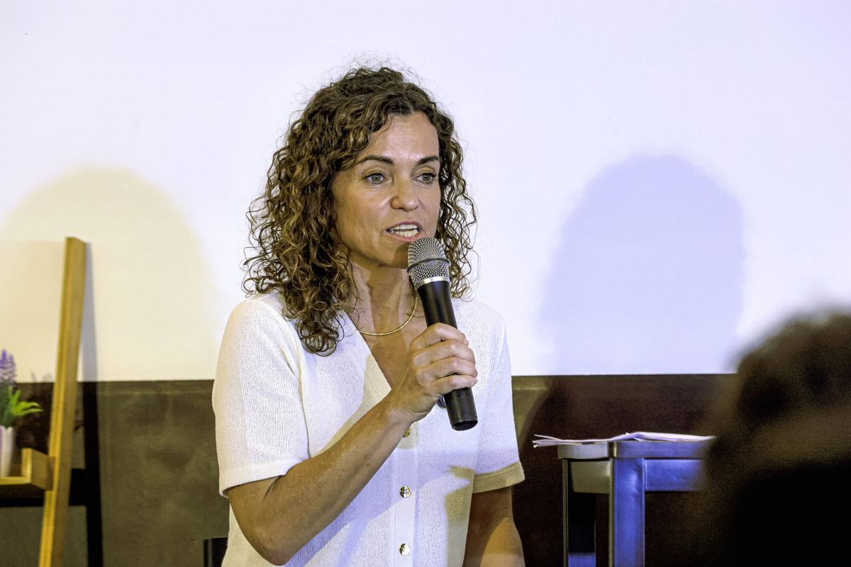 FOTOS | Rosario Sánchez lanza su candidatura en el PSIB para disputar el Govern a Prohens: "Baleares vive una inercia dramática"