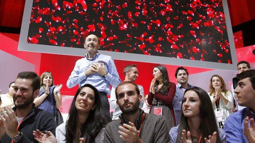 Rubalcaba: &quot;¡El PSOE ha vuelto!&quot;