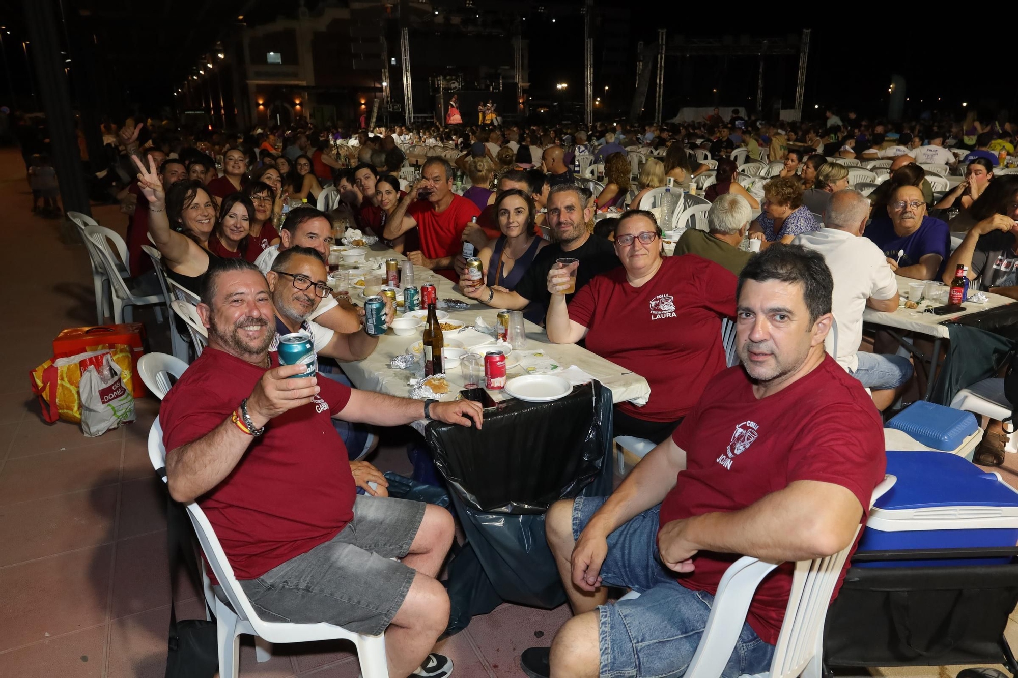 Sopar de pa i porta en las fiestas de Sant Pere del Grau de Castelló