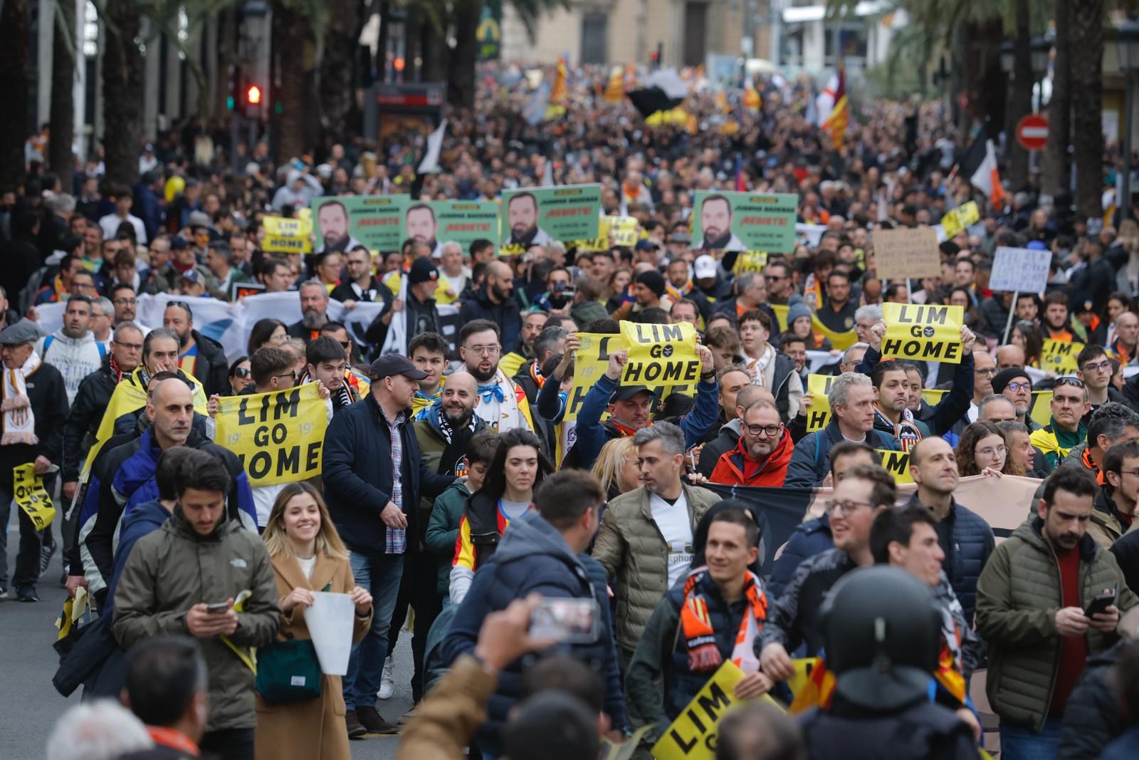 Galería: El valencianismo vuelve a manifestarse para la marcha de Lim